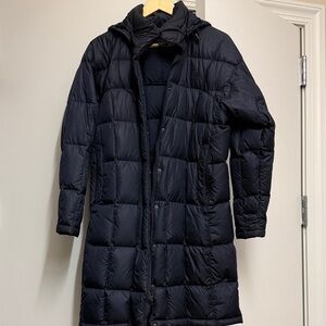 The North Face Women's Black Puffer 600 Coat